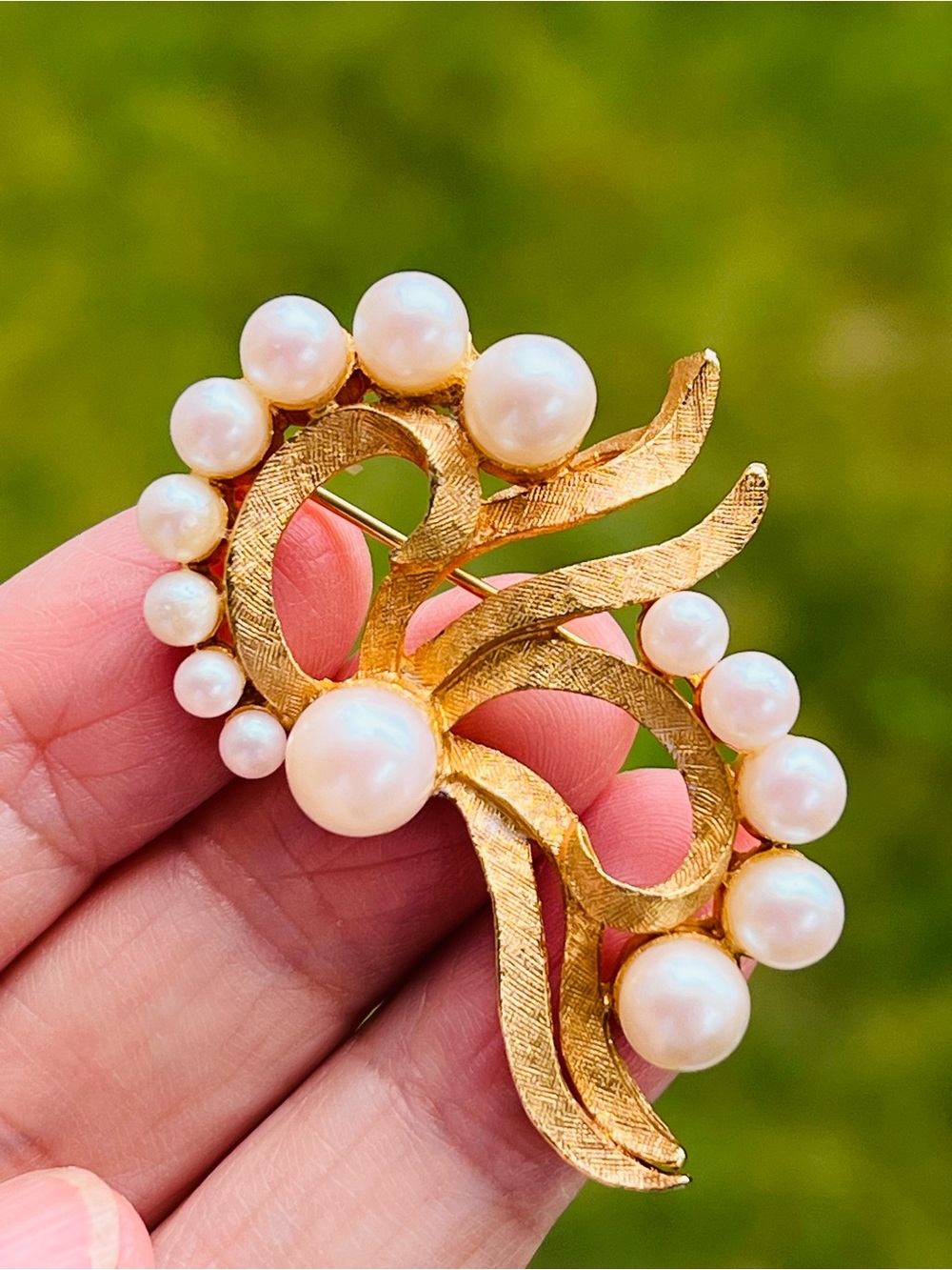 Vintage ©DFA Faux Pearl Gold-Tone Brooch Pin
